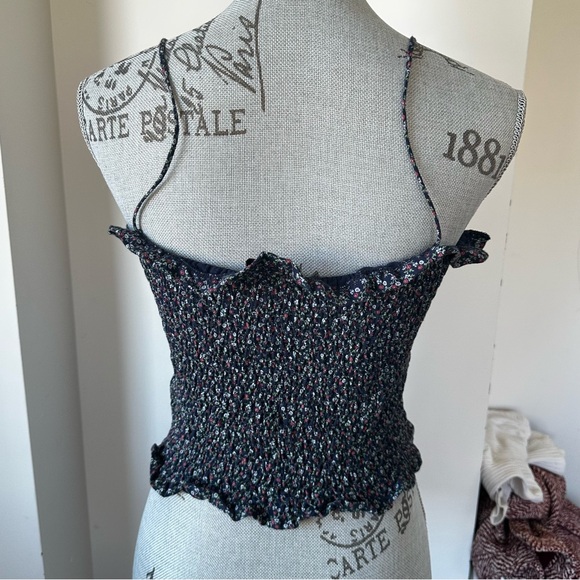 Ralph Lauren Floral Smocked Crop Top – Navy + Red/Green Ditsy (Size M) - Picture 4 of 7